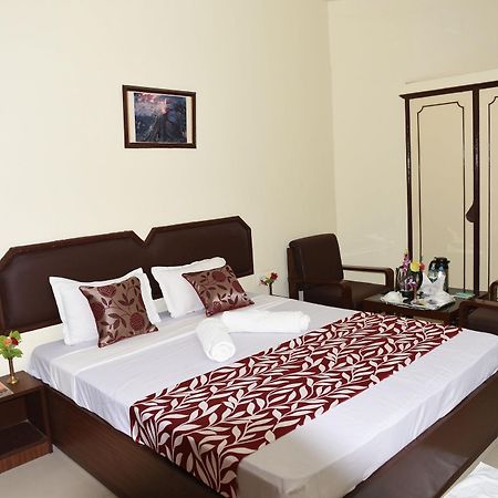 Hotel Lumbini International Bodh Gaya Exterior photo