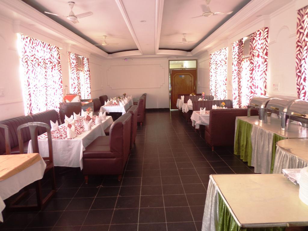Hotel Lumbini International Bodh Gaya Exterior photo
