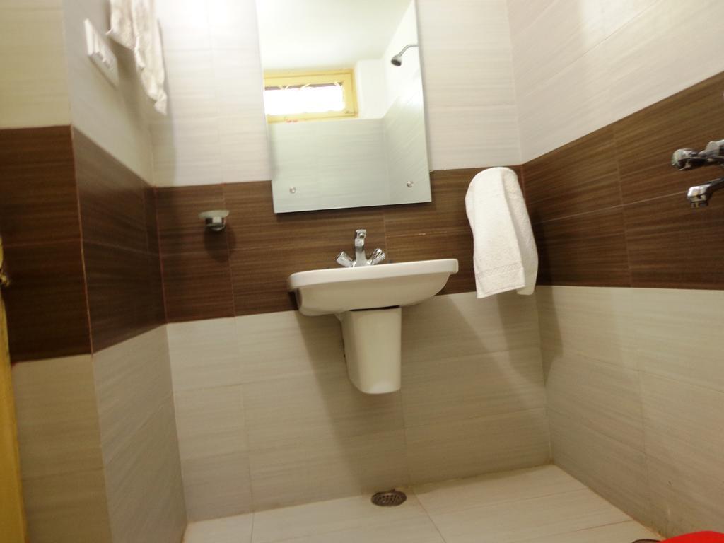 Hotel Lumbini International Bodh Gaya Exterior photo
