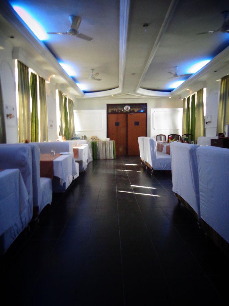 Hotel Lumbini International Bodh Gaya Exterior photo