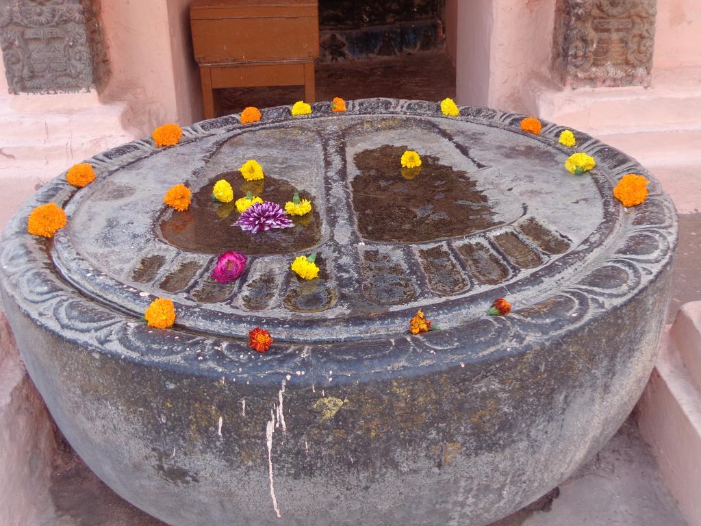 Hotel Lumbini International Bodh Gaya Exterior photo