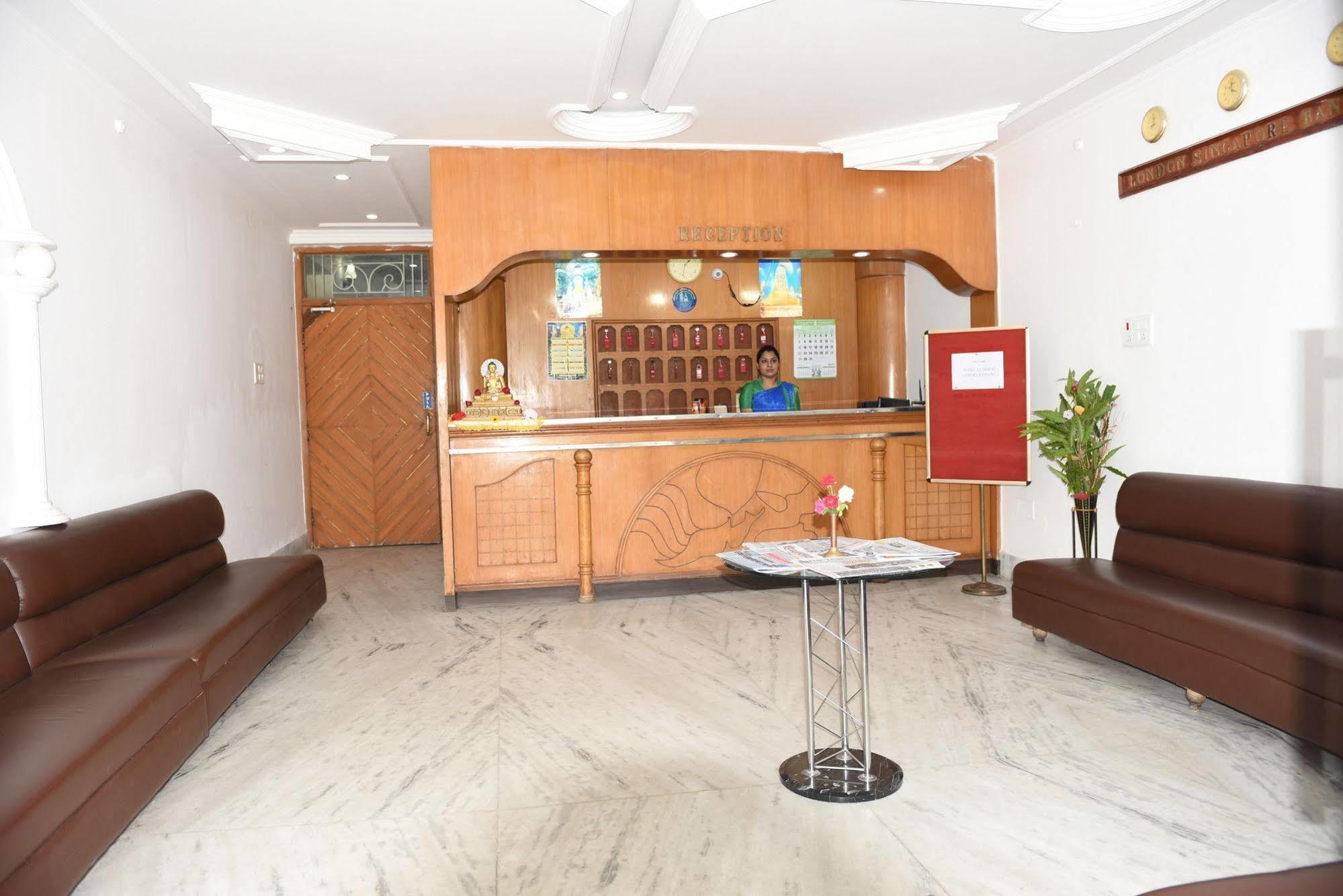 Hotel Lumbini International Bodh Gaya Exterior photo